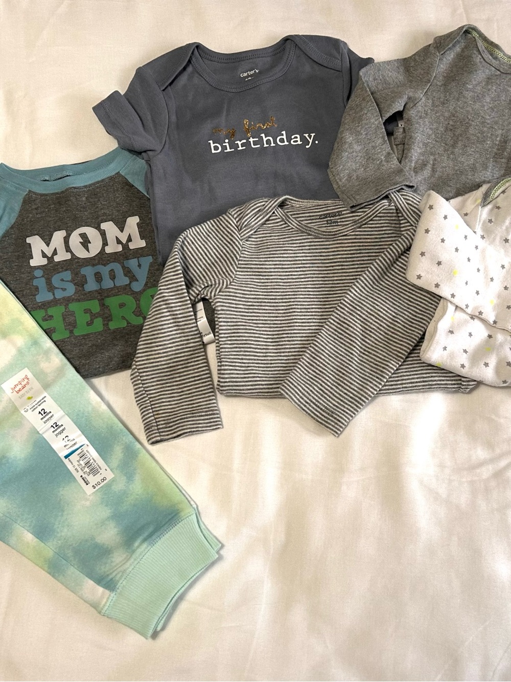 12 Month Bundle 6 pieces! Long and Short Sleeve Bodysuits and Sweatpants